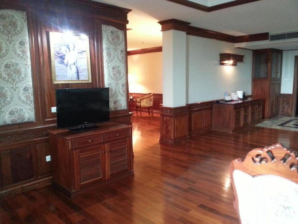 Angkham Hotel Vientiane Dış mekan fotoğraf